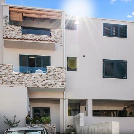 Kurika Anzotica Apartment Sibenik Bagian luar foto