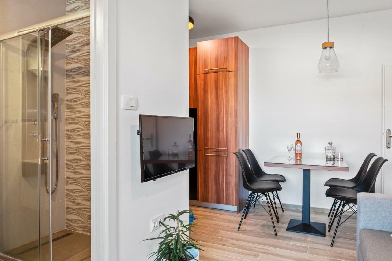 Kurika Anzotica Apartment Sibenik Bagian luar foto