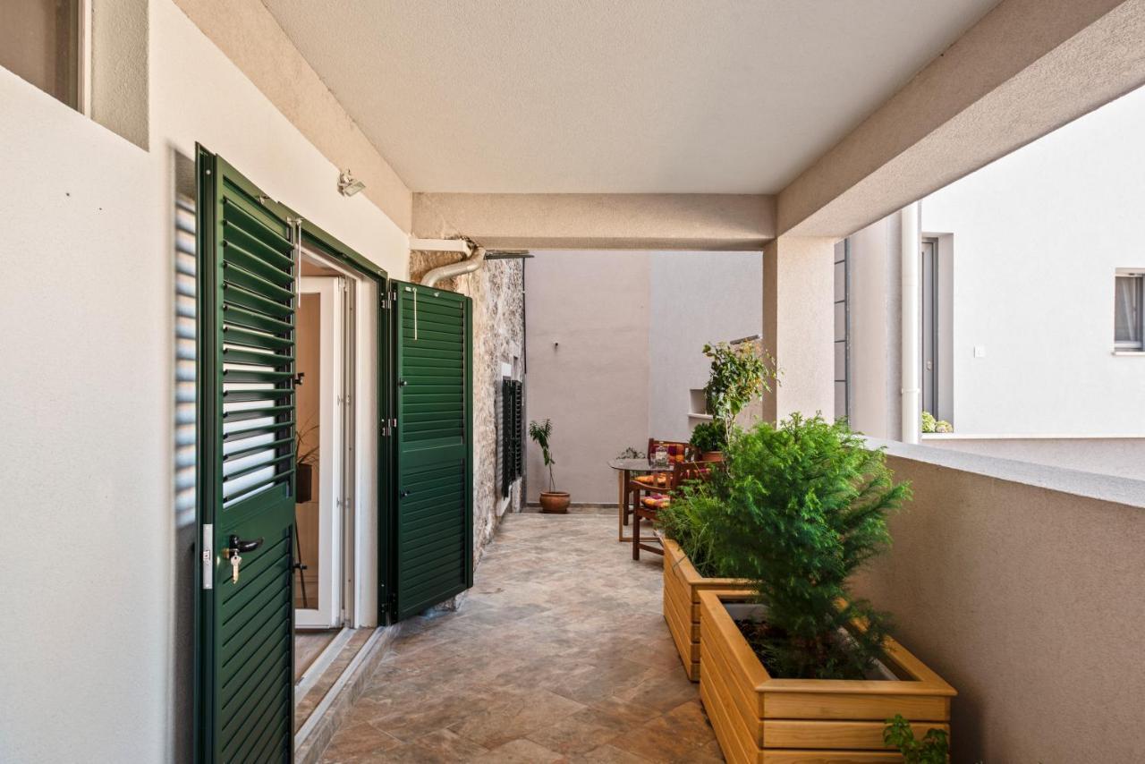 Kurika Anzotica Apartment Sibenik Bagian luar foto