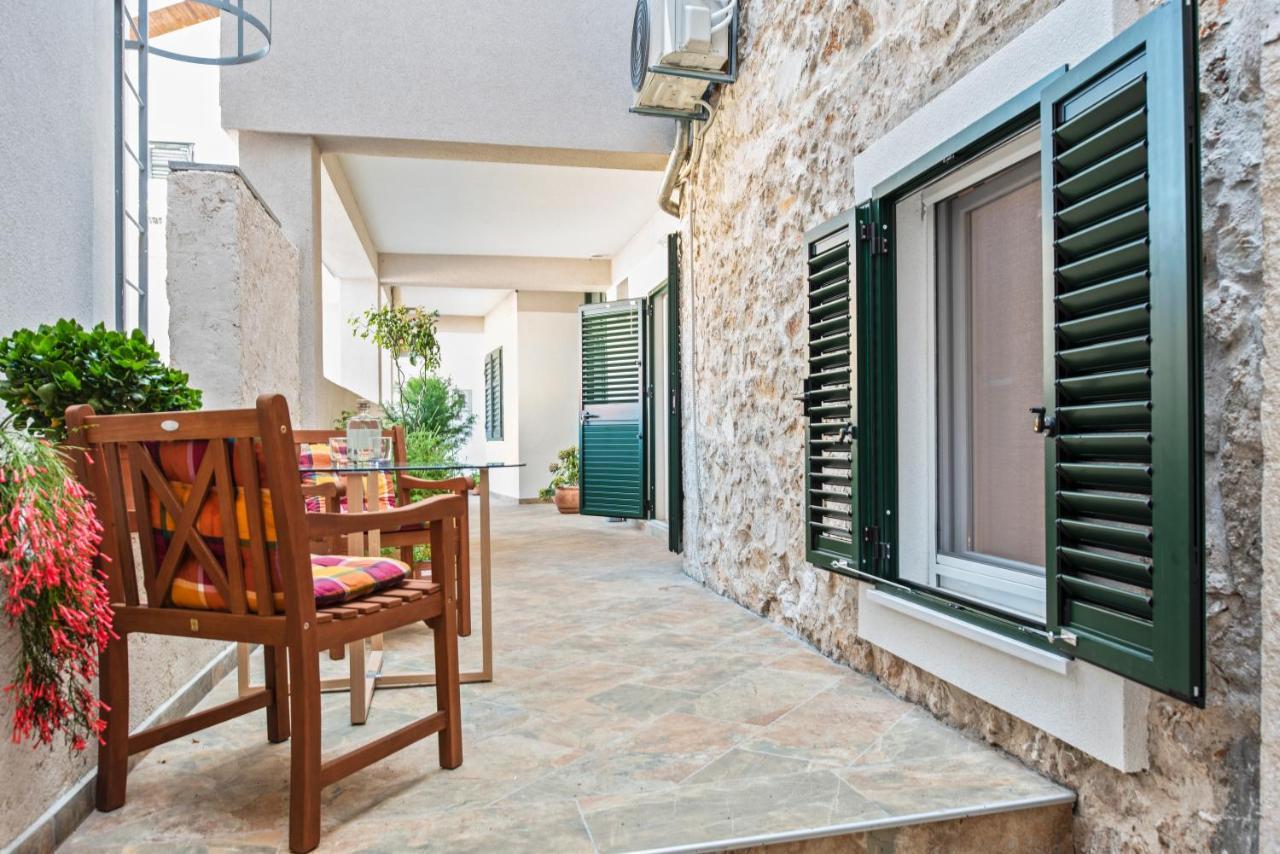 Kurika Anzotica Apartment Sibenik Bagian luar foto